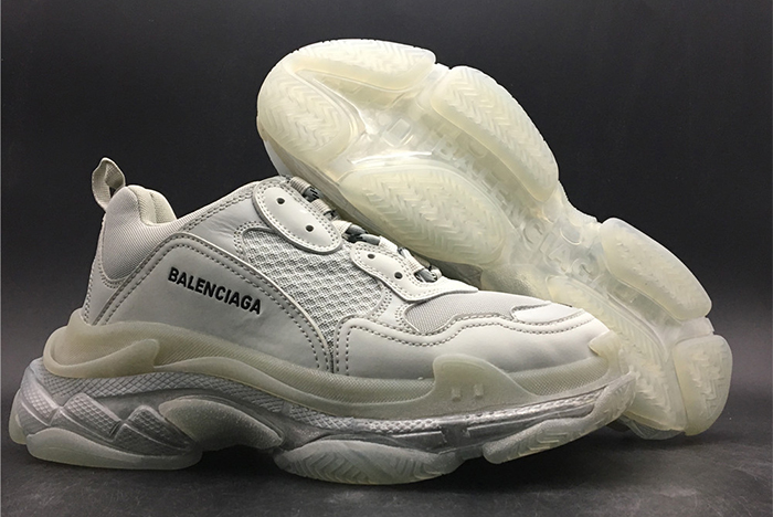 Ba*len*cia*ga triple s trainer 